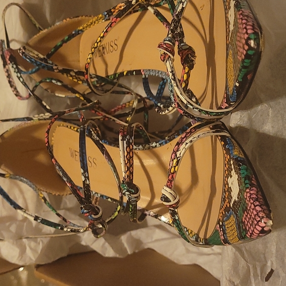 Colorful Lace-Up Heels - Picture 4 of 4